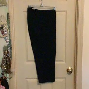 Chico "So Slimming" Cuffed Crop Pants